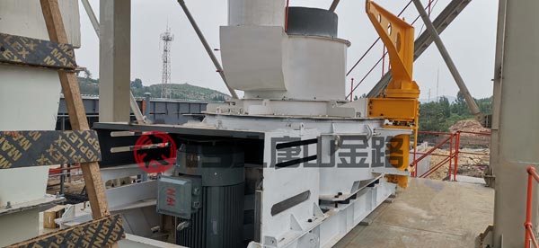 錘破、對輥破、立軸沖擊破三種制砂設備優(yōu)劣對比