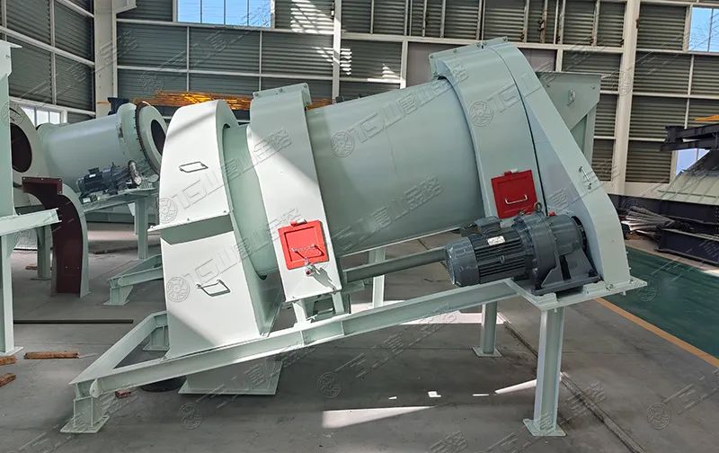 機制砂防離析、防揚塵，有經(jīng)驗的砂廠都在用加濕拌和機